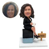custom bobblehead figure real estat agent boss business woman