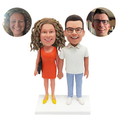 customized bobble heads figures casual couple holding hands
