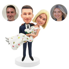 customised bobble head figure couple man holding woman