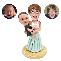 customised mother and son bobble heads figures mom holding a baby kid
