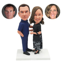 customised bobble head figure couple embracing each other