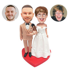 personalized bobbleheads figures wedding couple arm in arm