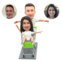 personalised bobbleheads figures shopping couple with a shopping cart
