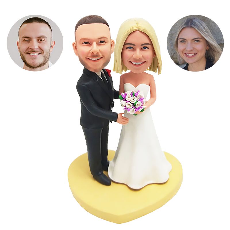 customized bobbleheads figures wedding bride holding bouquet